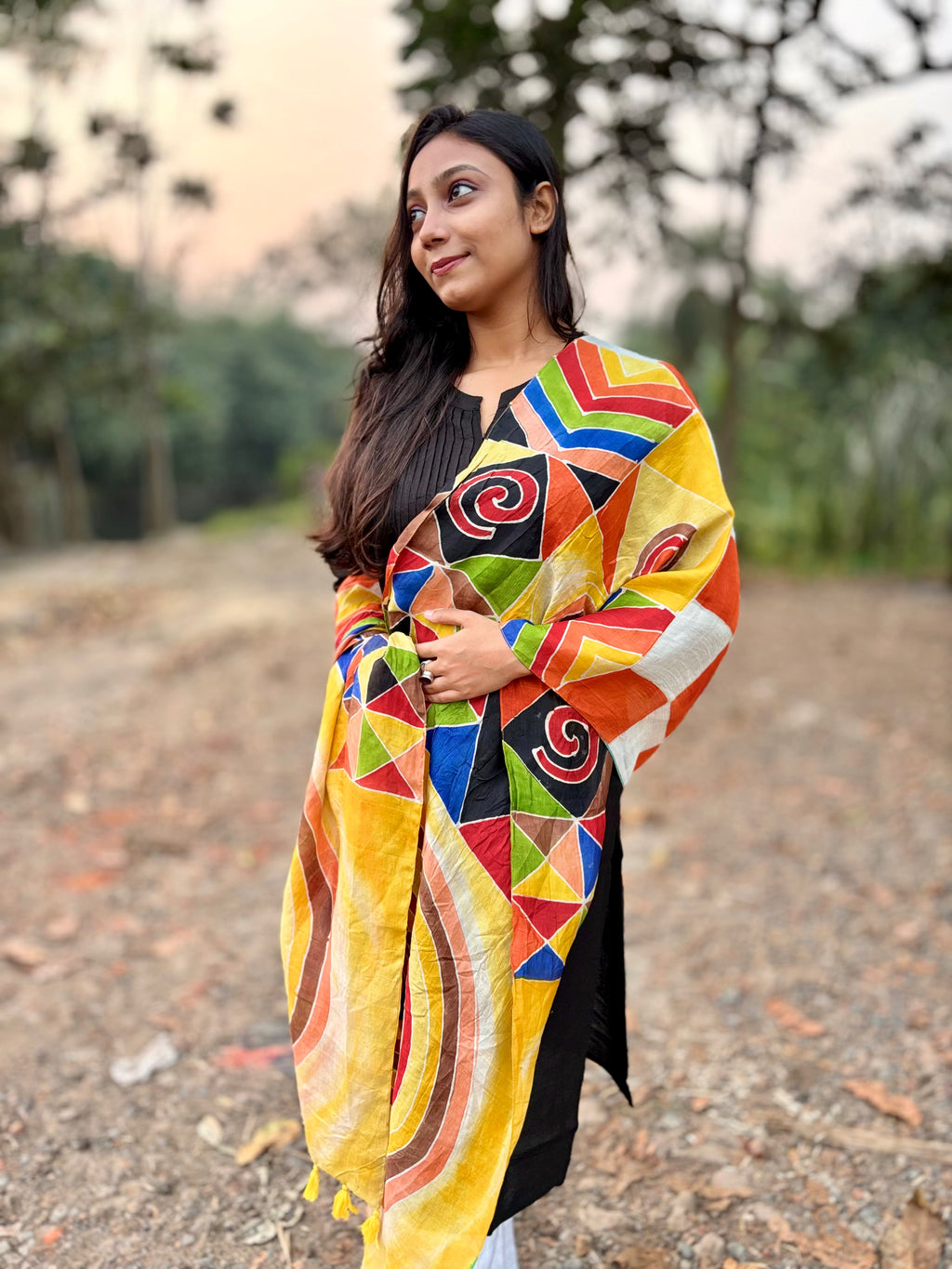 Abstract : Hand Painted Pure Silk Stole