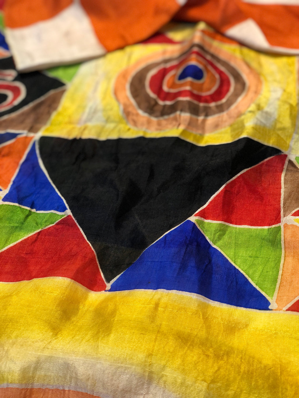 Abstract : Hand Painted Pure Silk Stole
